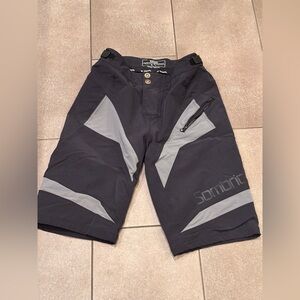 Men’s L Sombrio Black & Gray Mountain Bike Shorts